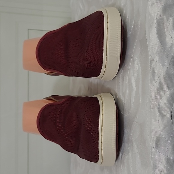 OLUKAI Pehuea Maroon Red Slip On Comfort Sneakers Size W8 - Picture 6 of 14